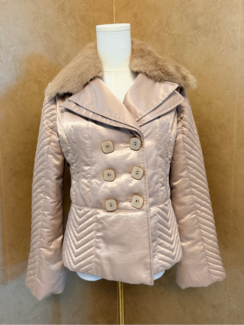 bebe Quilted Double-Breasted Vintage Coat with Faux Fur Collar